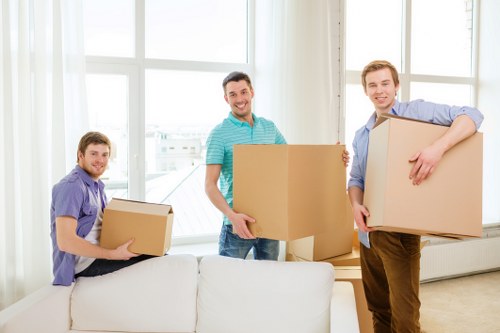 Reliable moving service supporting a smooth Swiss Cottage relocation