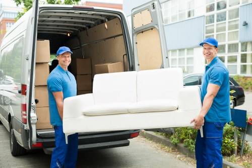 Local removals support in Swiss Cottage for residential and commercial moves