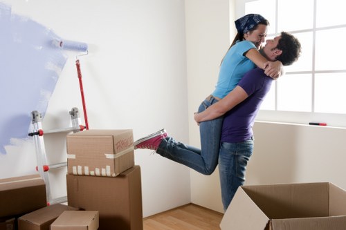 Removal van transport for furniture and boxes around Swiss Cottage